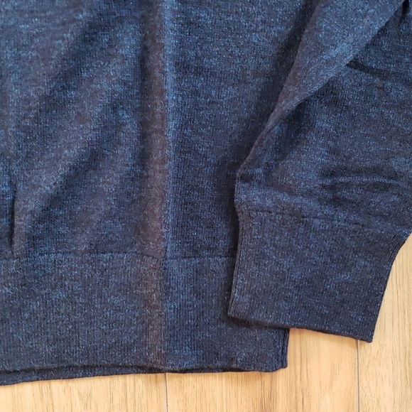 Banana Republic Sweater Hoodie - Picture 4 of 6